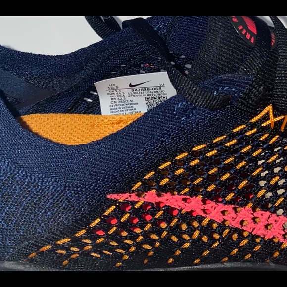 Nike Free RN Flyknit - Picture 3 of 3